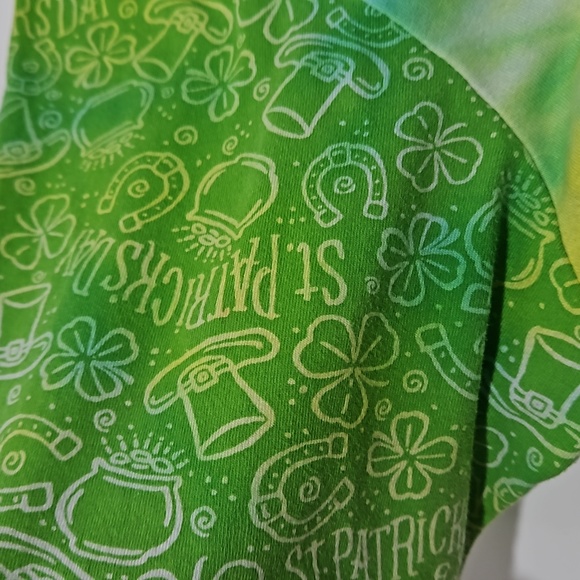 St Patricks Day Lucky Day unicorn pocket tee - Picture 4 of 6